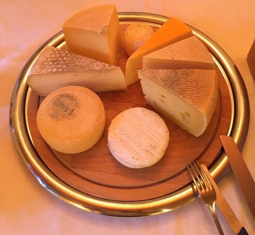 Poschiavo Suisse Hotel & Traditional Fondue Stube المظهر الخارجي الصورة